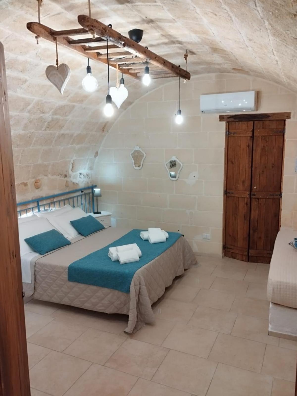 Apartament Dimora Don Camillo Monopoli Zewnętrze zdjęcie